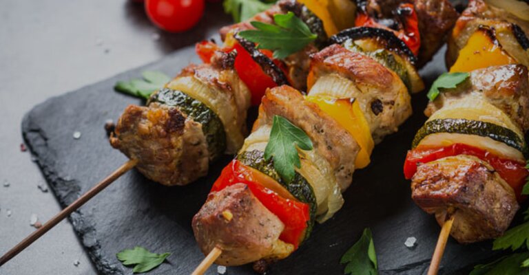 Grillspieße mariniert mit Spezialitätensenf von Bautzner